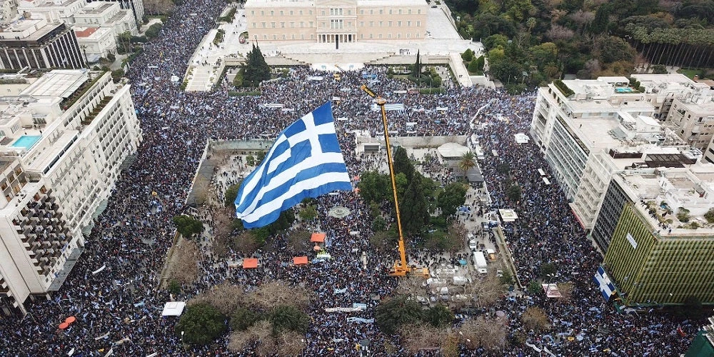 Η σημασία, η ιστορία και οι συμβολισμοί της ελληνικής σημαίας